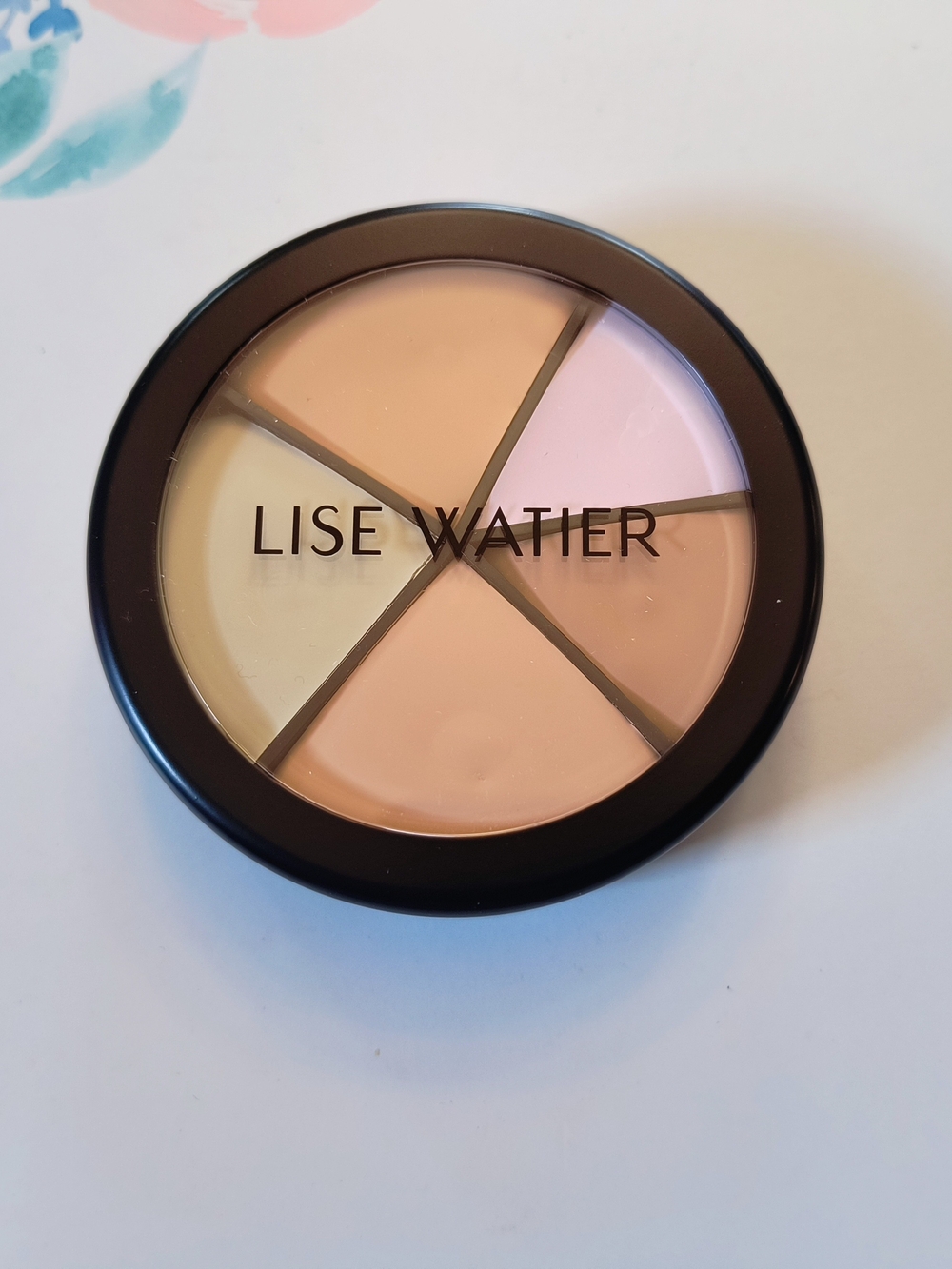Lise Watier Color Correcting Contour Concealer Palette Green,Purple,Yellow